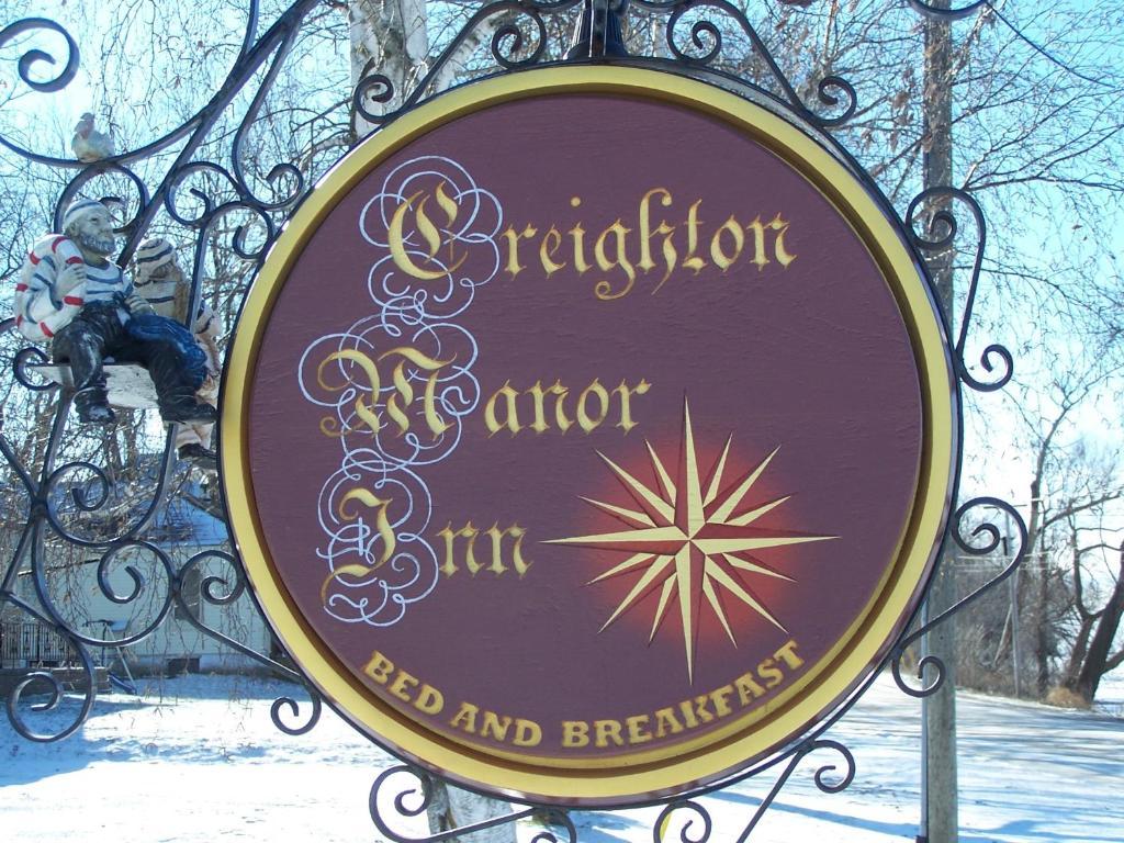 Creighton Manor Inn Bed & Breakfast Orillia Esterno foto